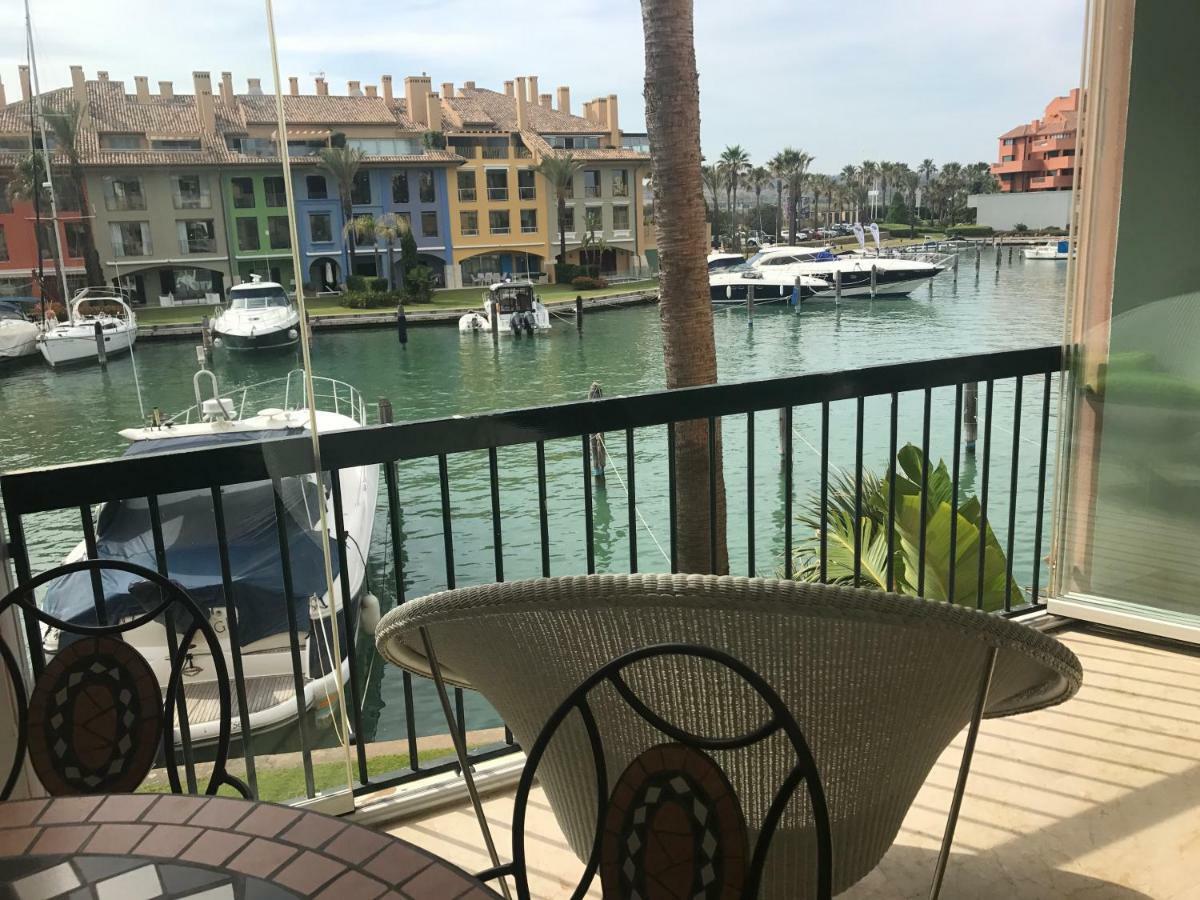 Apartamento Con Piscina ,Playa Con Vistas Panoramicas En La Marina De Sotogrande San Roque  Exterior foto